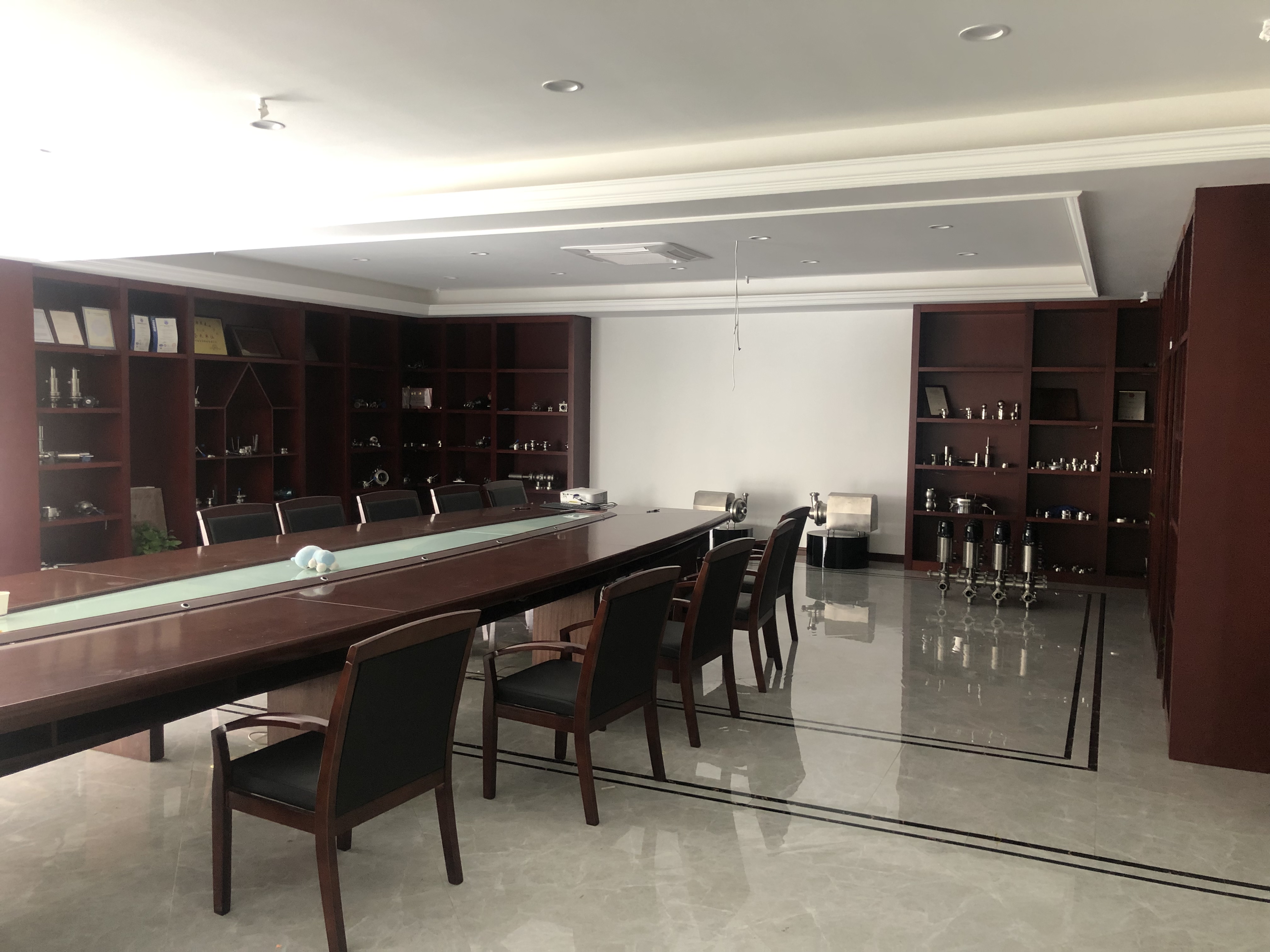 sample room 